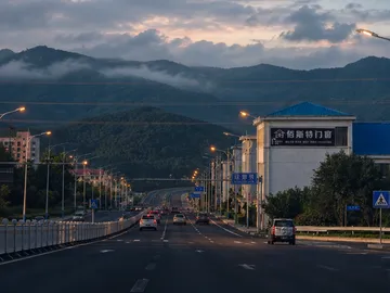 通往远方的路